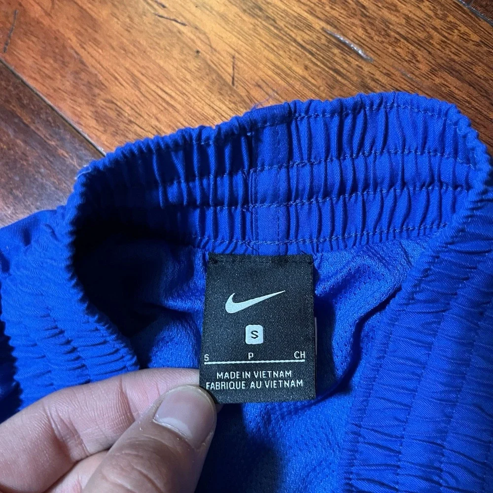 Nike Swimming Trunks Mens Small Blue Drawstring Elastic Waist Volley NESSA454